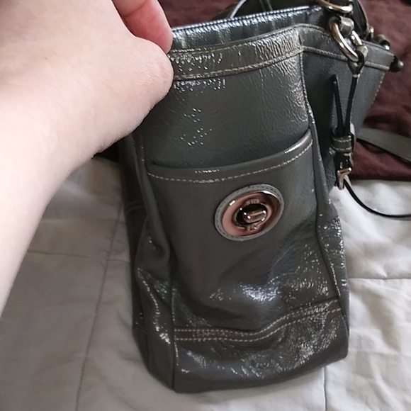 Coach F13761 Patent Leather Satchel W/ Dust Bag - Picture 9 of 12